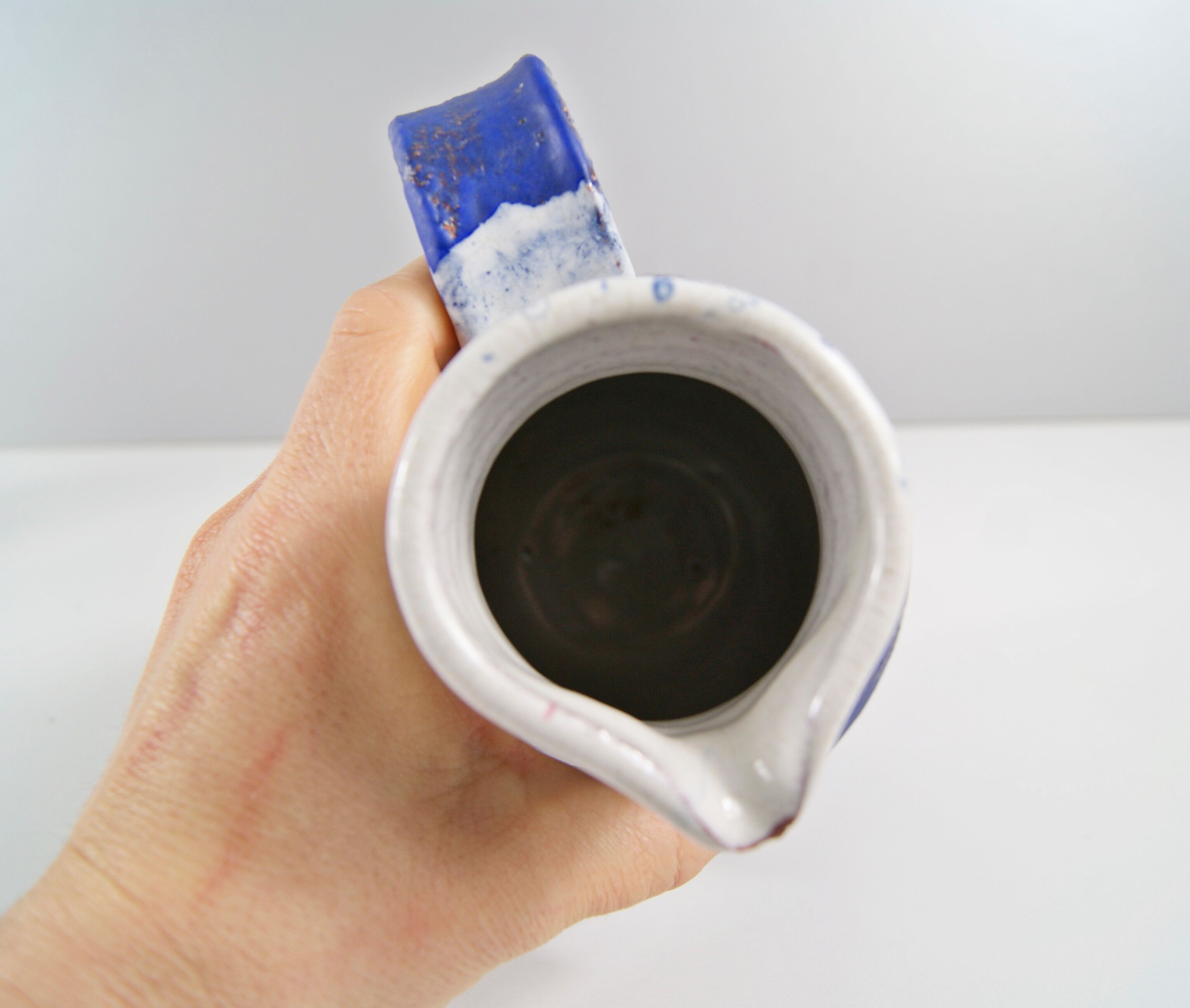 Vases set in blue white