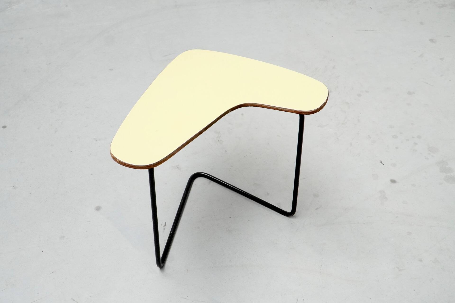 Willy Van Der Meeren, Tubax G1 Boomerang Table