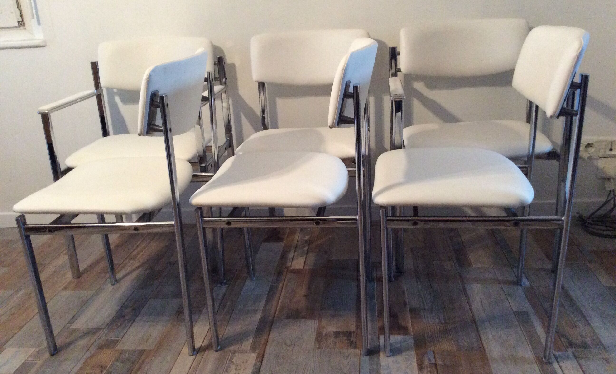 Set of 6 vintage chrome white leather chairs 70/80