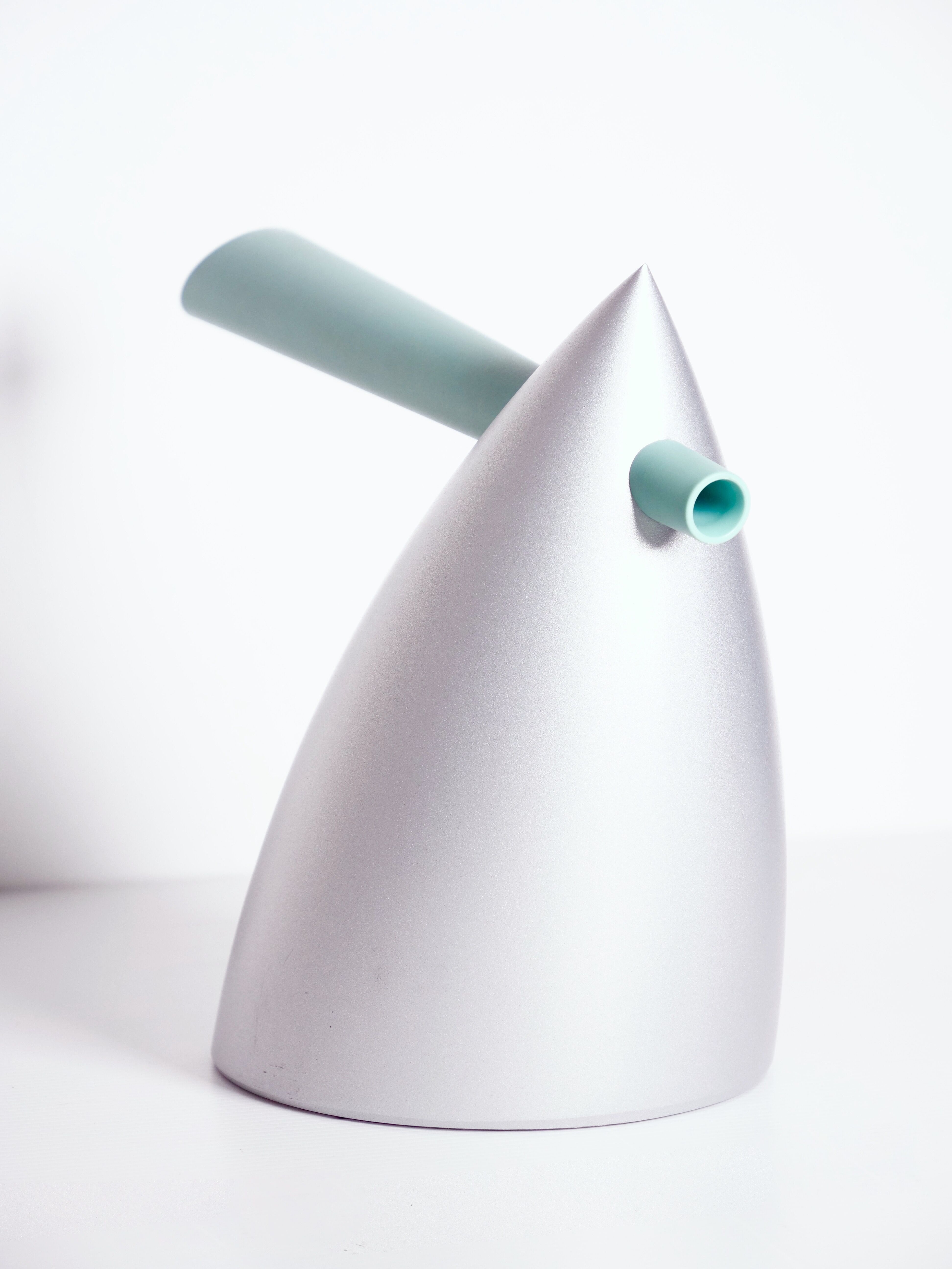 Bouilloire Hot Bertaa kettle Alessi design Starck