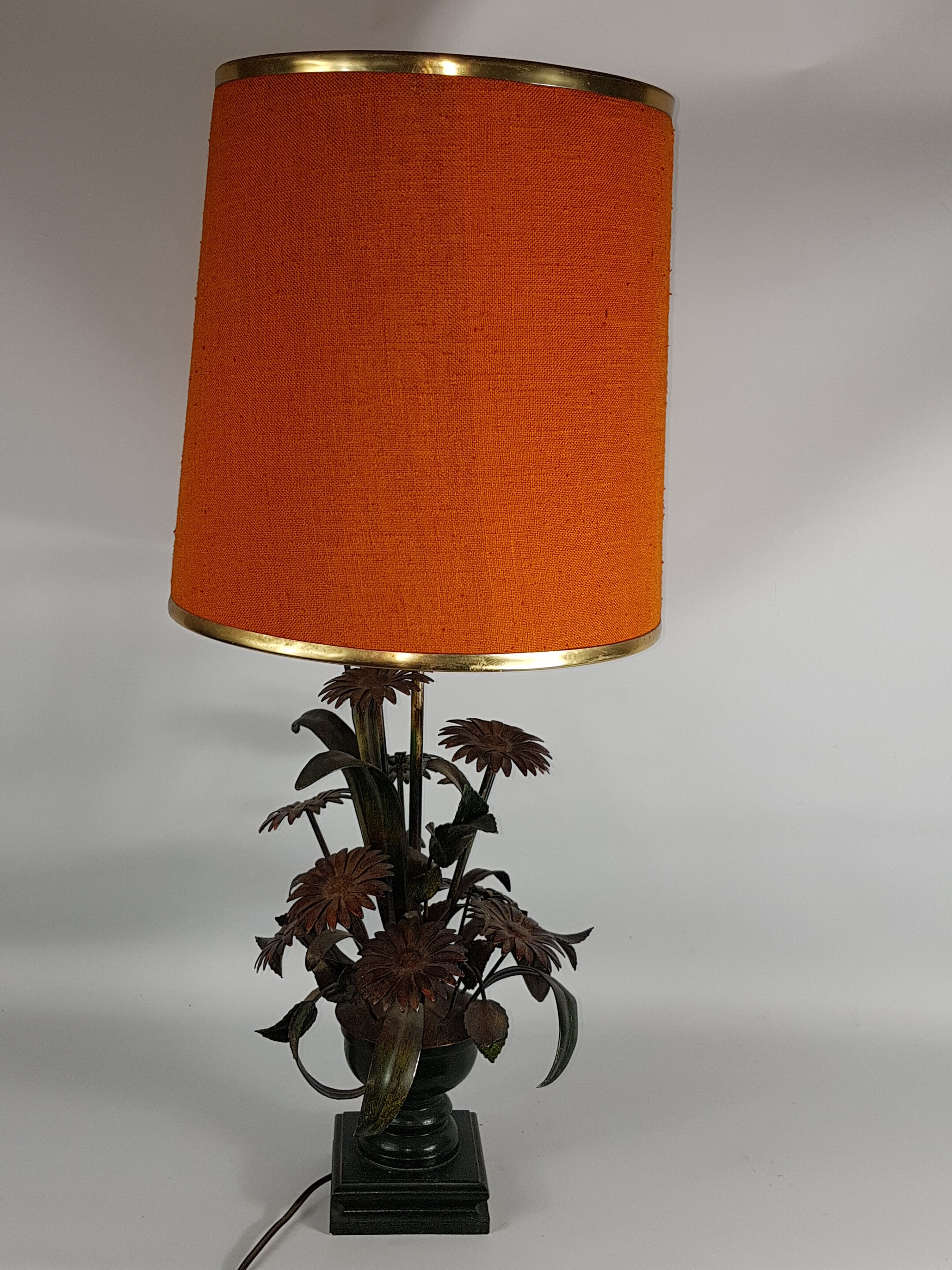 Lamp deco marguerittes metal Vintage 70s