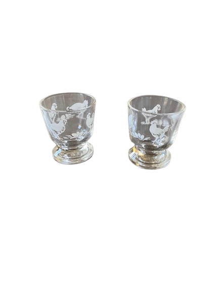 Set of 2 shells in transparent molded glass and decoration hen rooster and vintage chicks