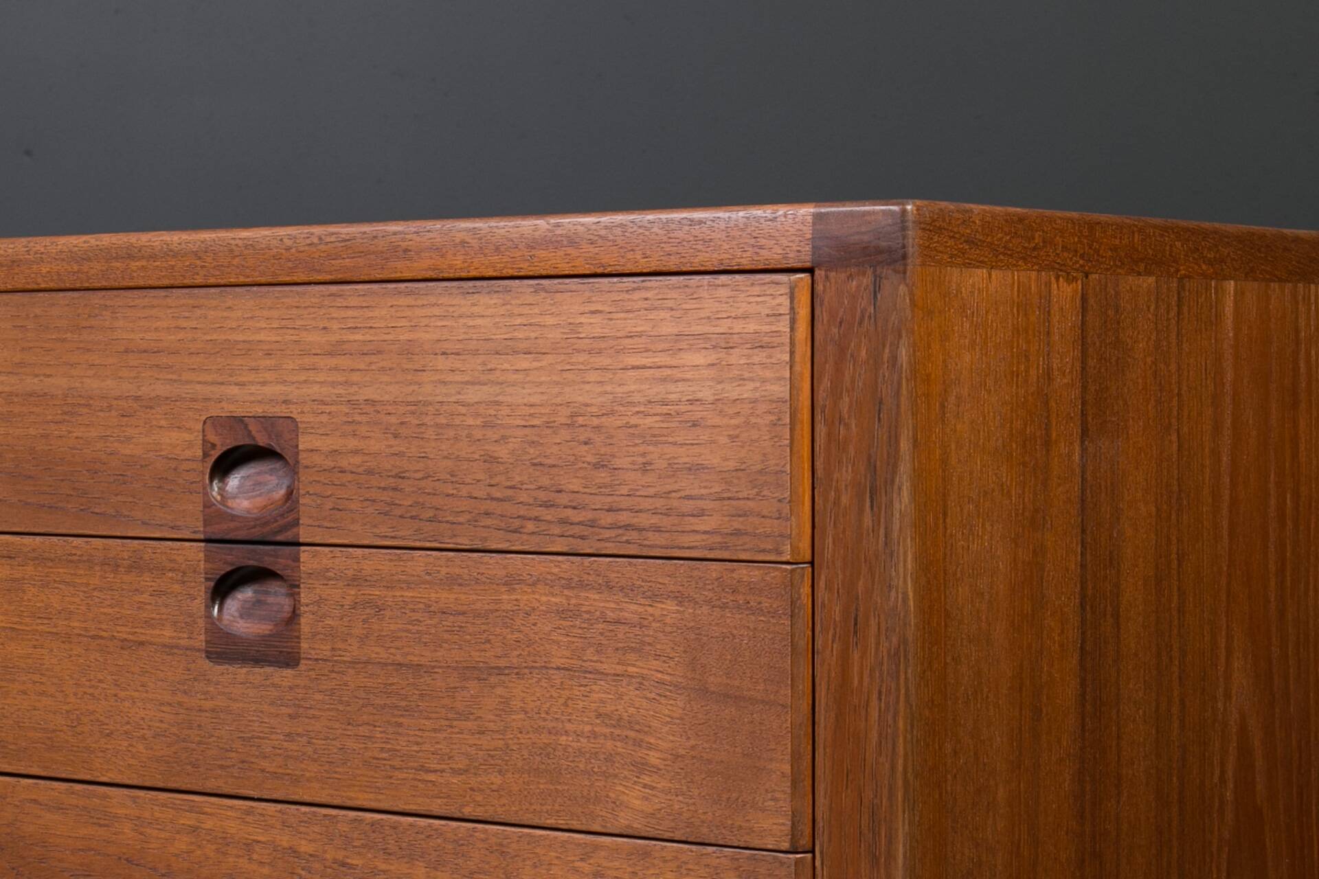 Teak sideboard corona by lennart bender for ulferts, mid century modern design