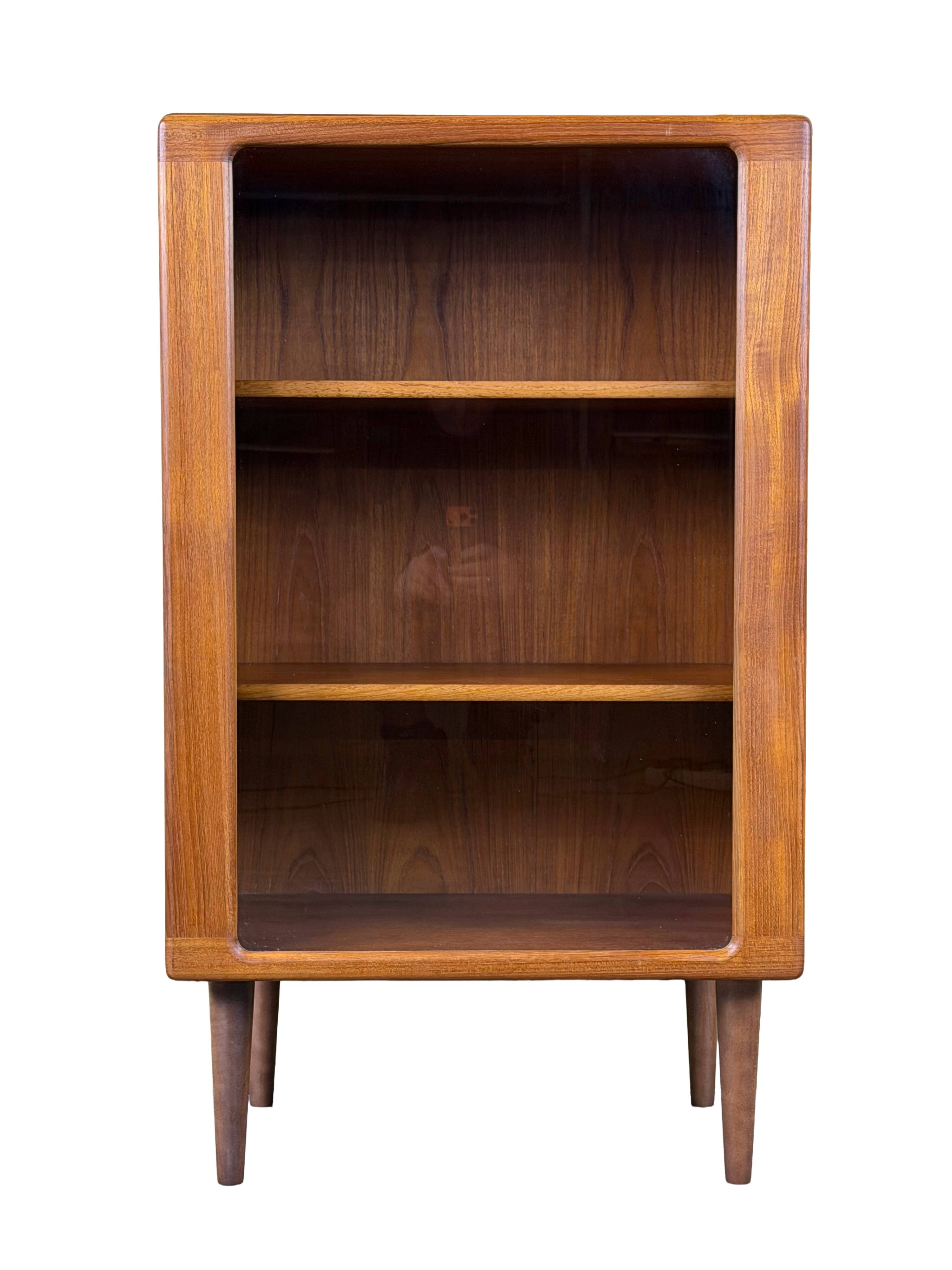 1960s 1970s Teak Sideboard Credenza Cabinet Danish Modern Design Denmark
