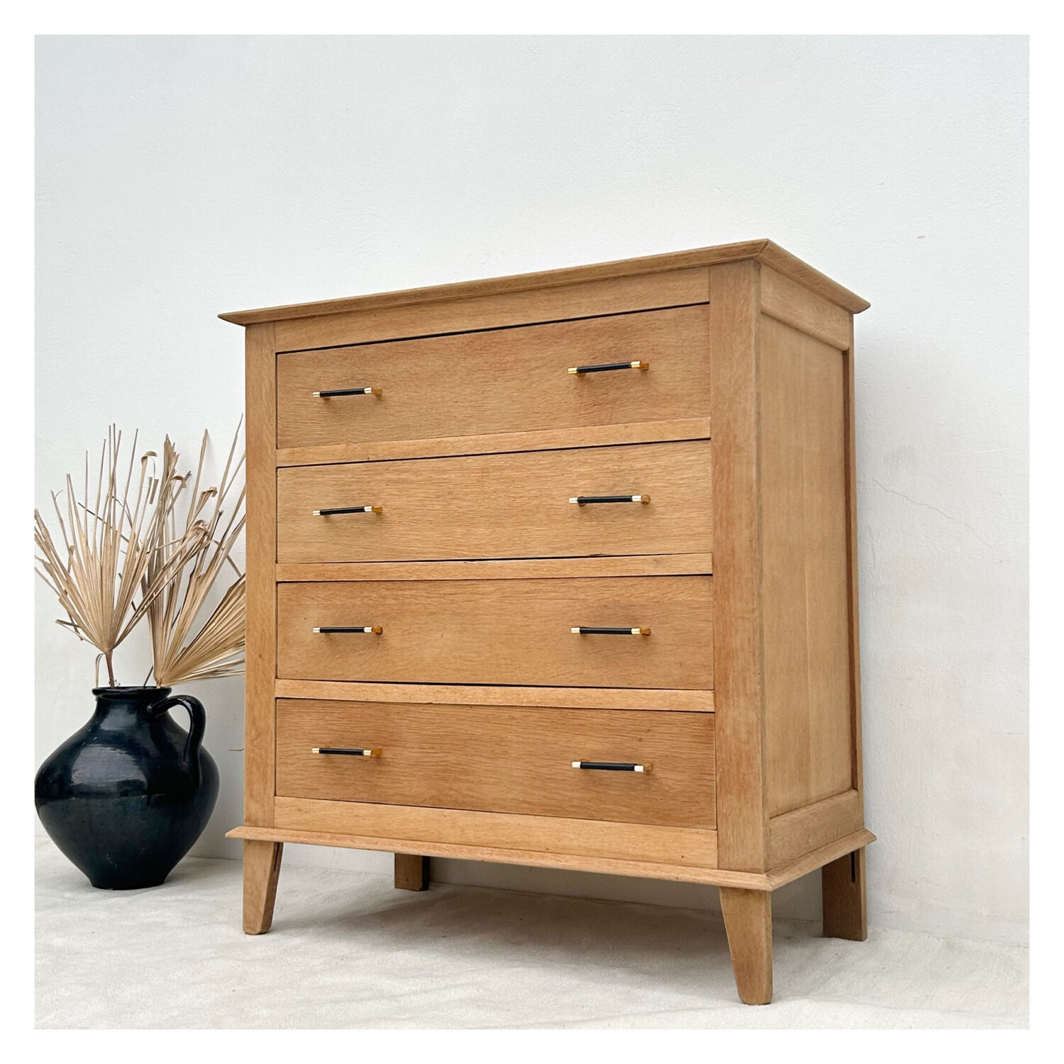 Vintage chest of drawers