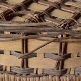 Vintage picnic basket - complete for 4 people