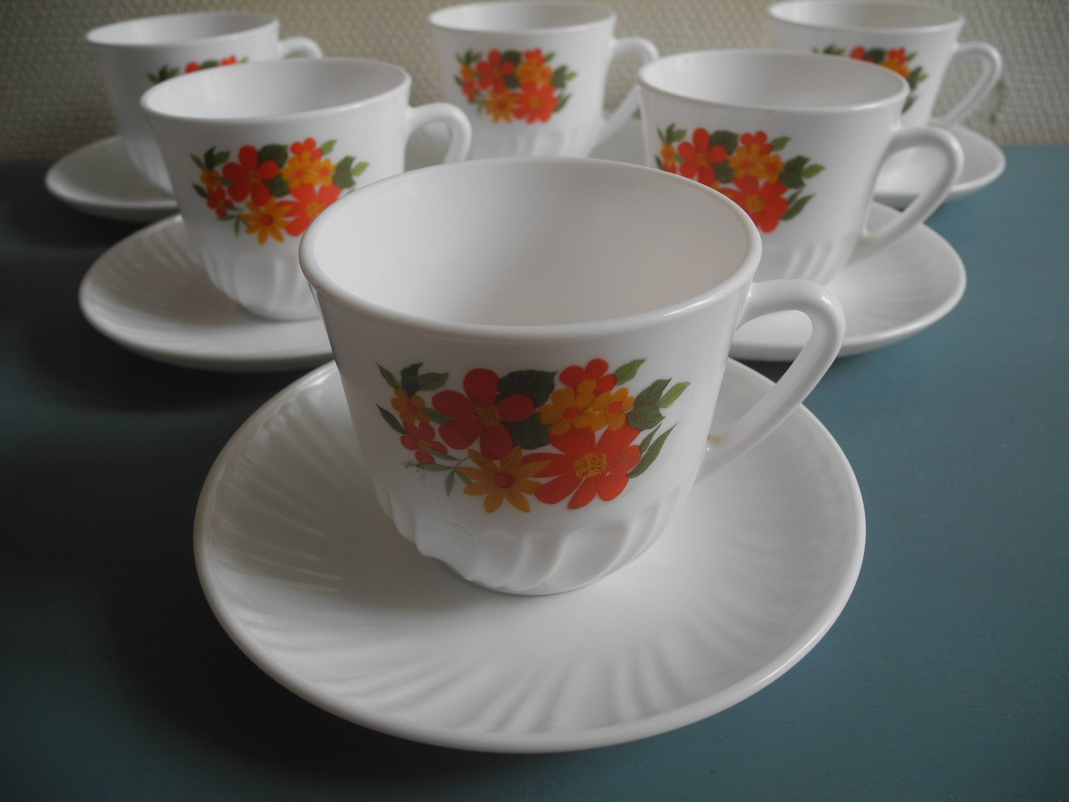 set of 6 cups and saucers vintage French tableware