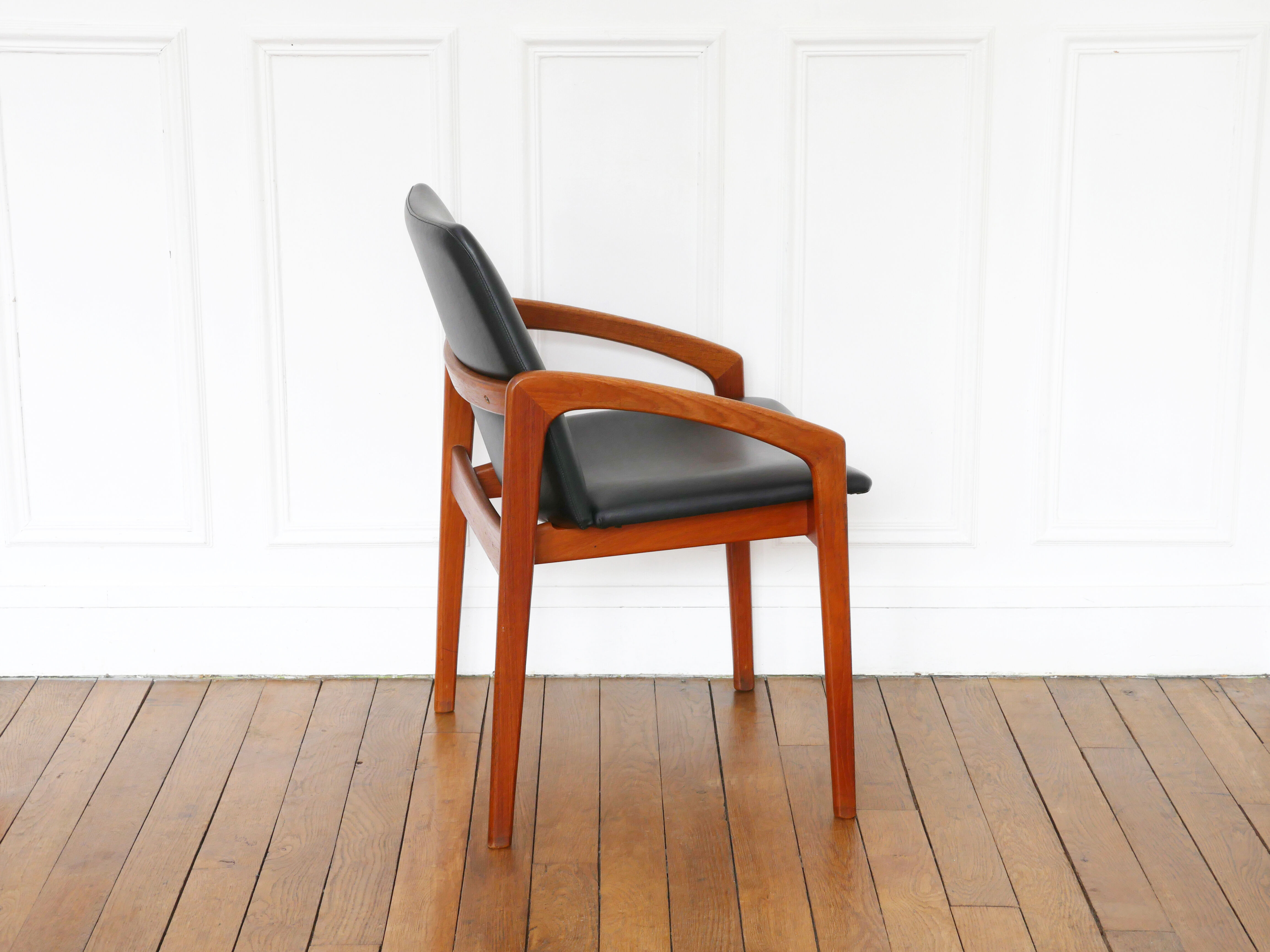 Fauteuil par Henning Kjærnulf pour Korup Stolefabrik