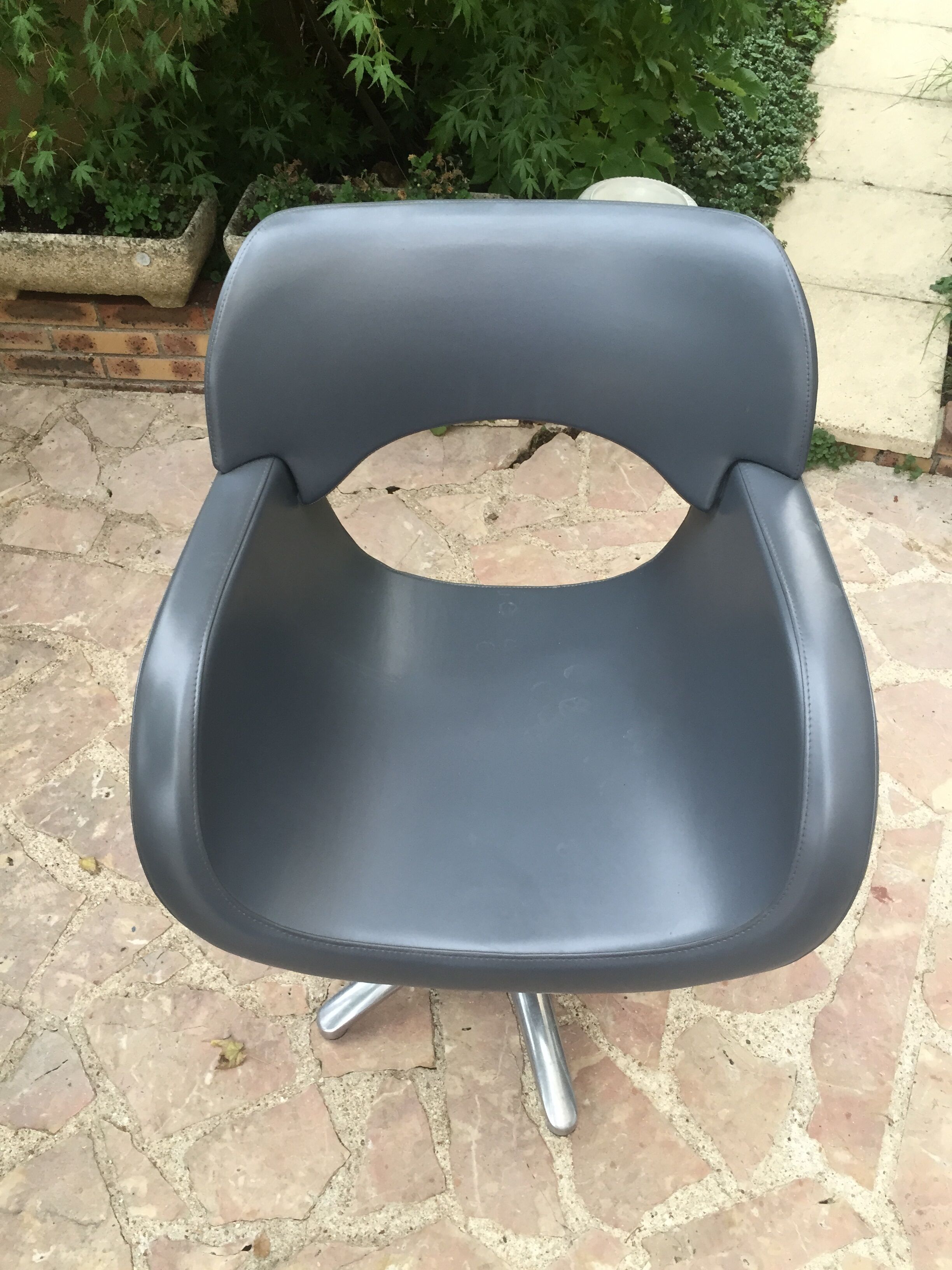 Fauteuil en skai Maletti