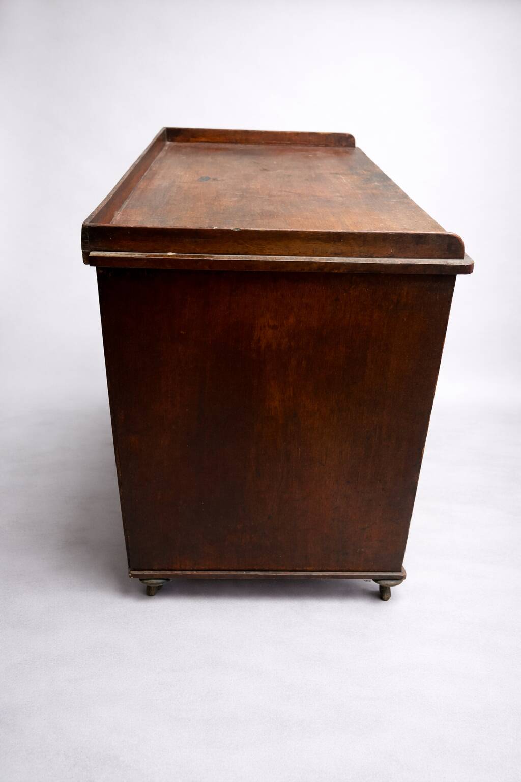 English desk with wooden drawers, late 19th century