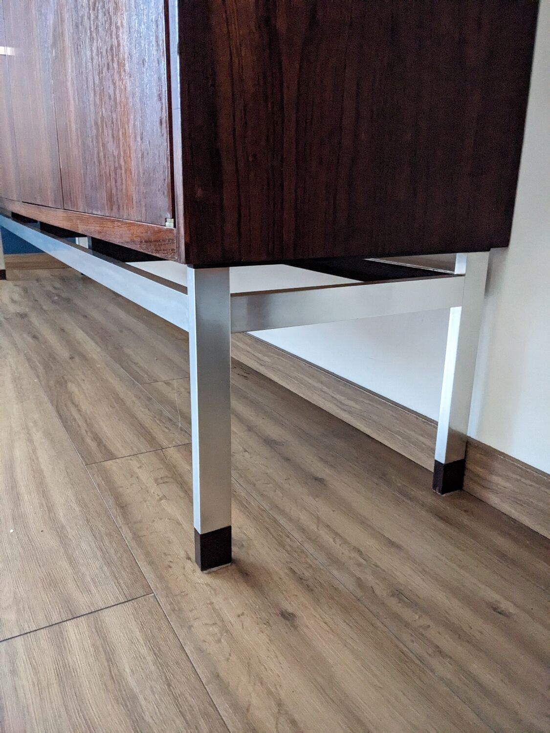 Vintage modernist enfilade