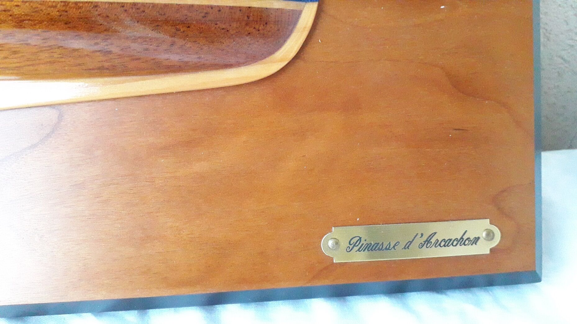 Maquette bateau demi-coque