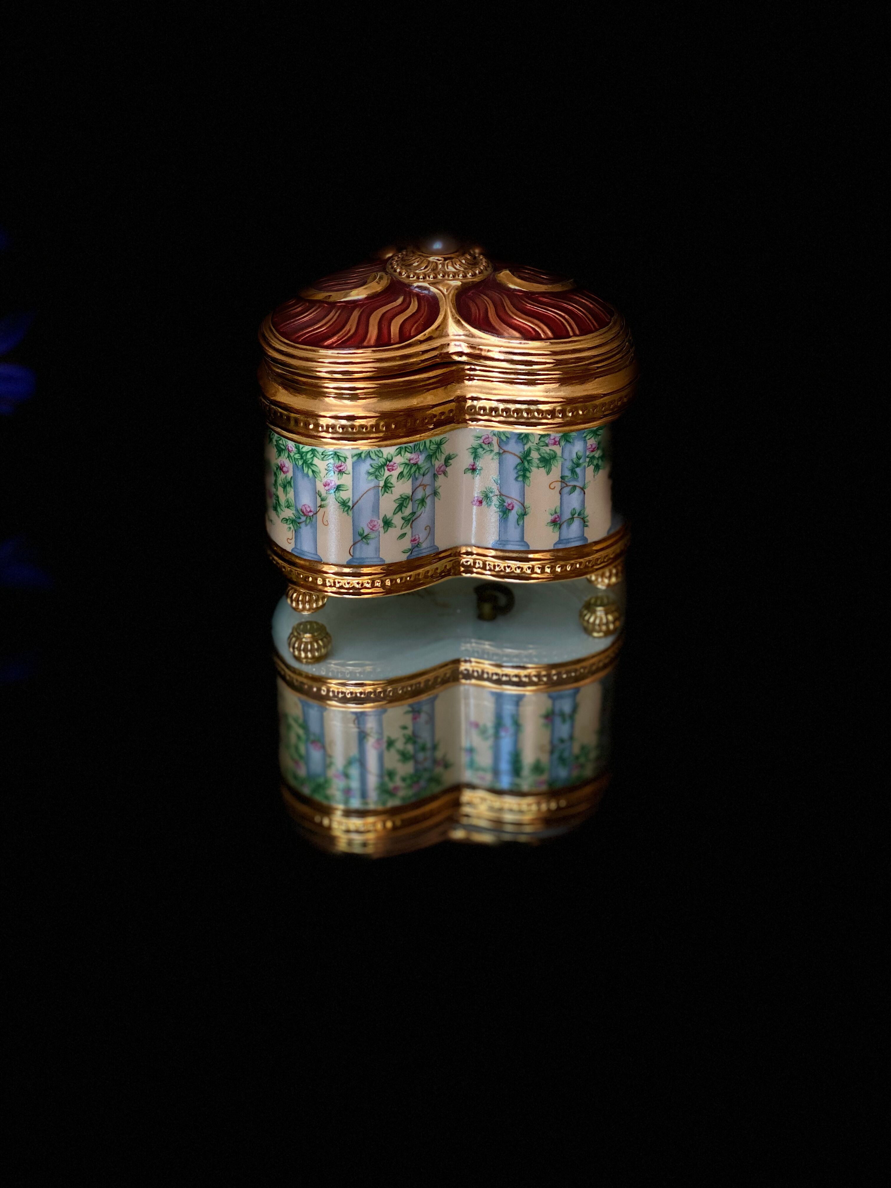 Romeo and Juliet musical jewelry box