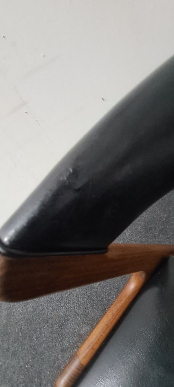 Vintage teak Z chair