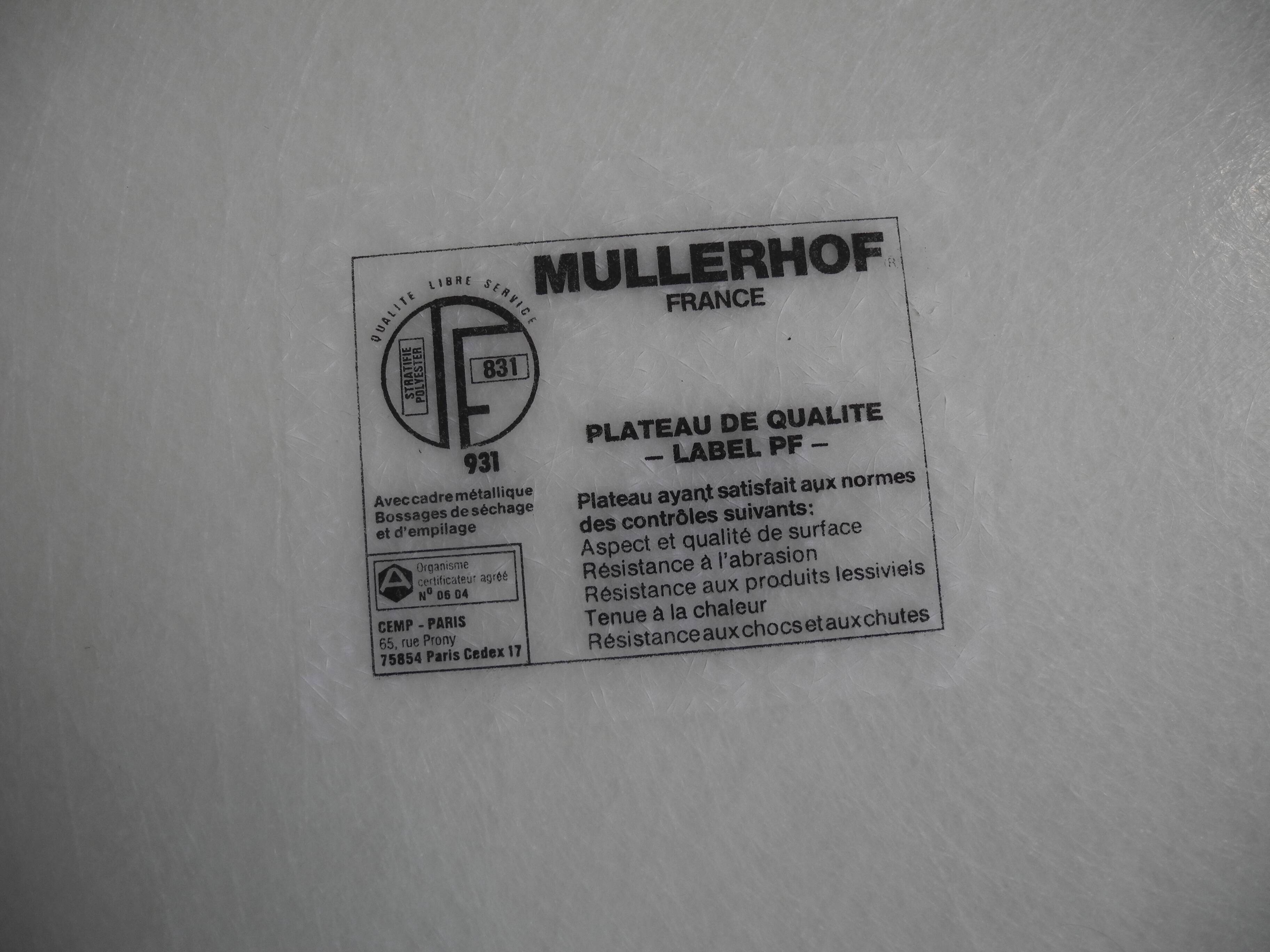 Plateau Mullerhof fibre cannage déco vintage french fiberglass tray 70s