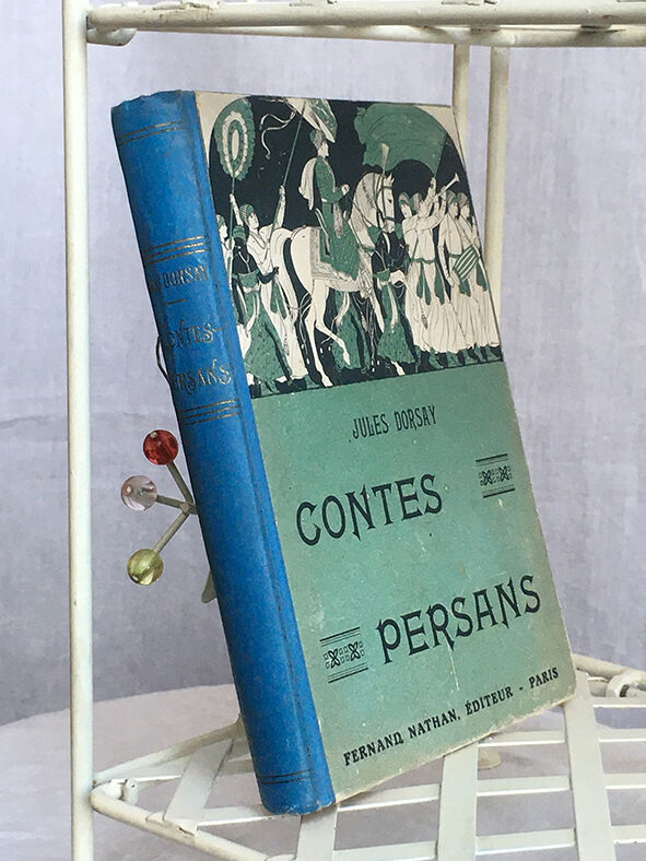 Shelf for little girl's room