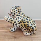 Sculpture of a young leopard