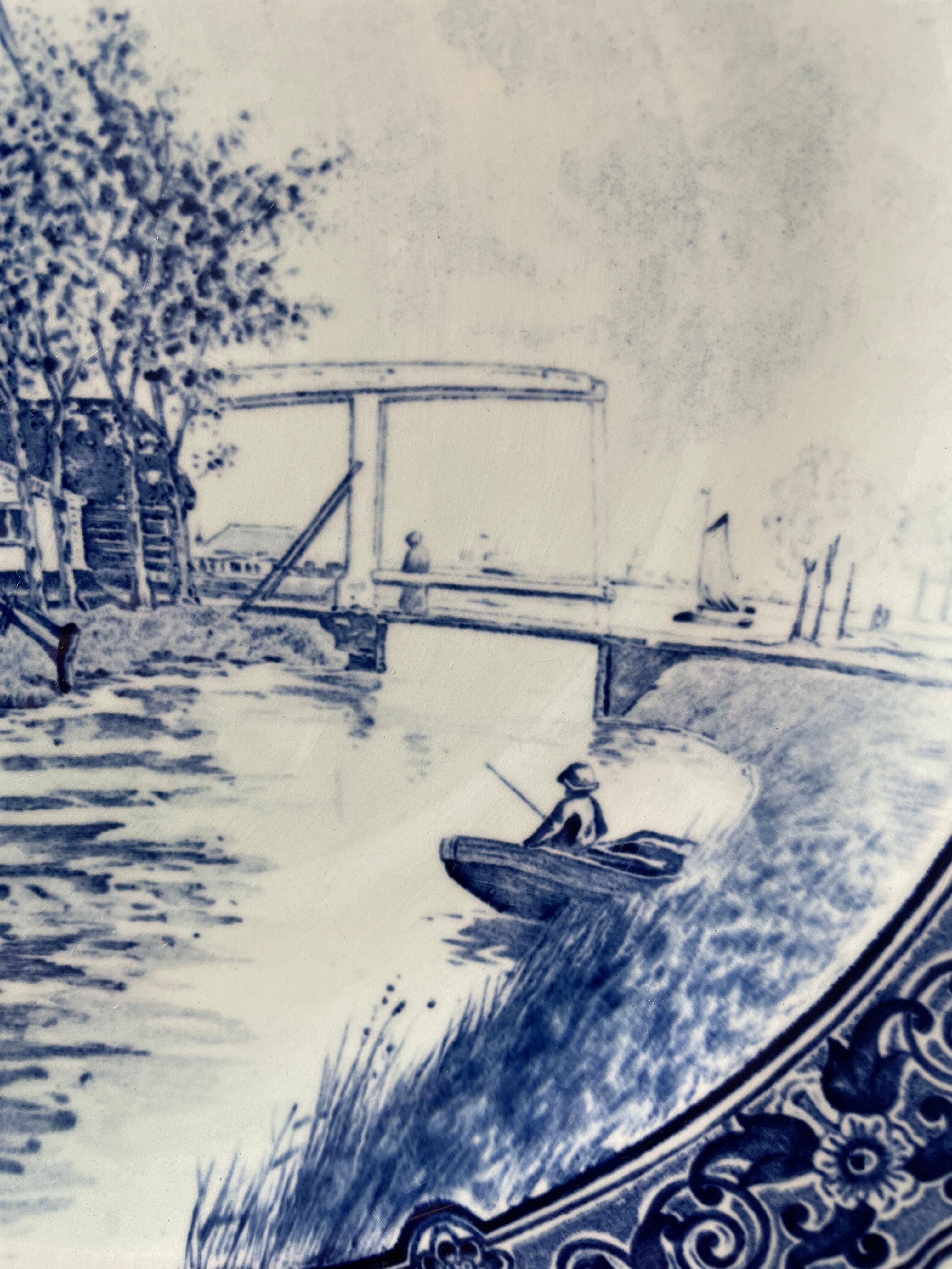 Decorative plate in Delfts earthenware