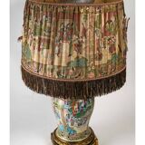 Very important Satsuma porcelain lamp