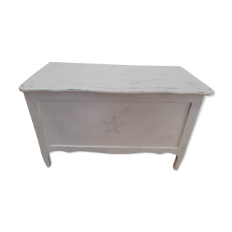 Toy box