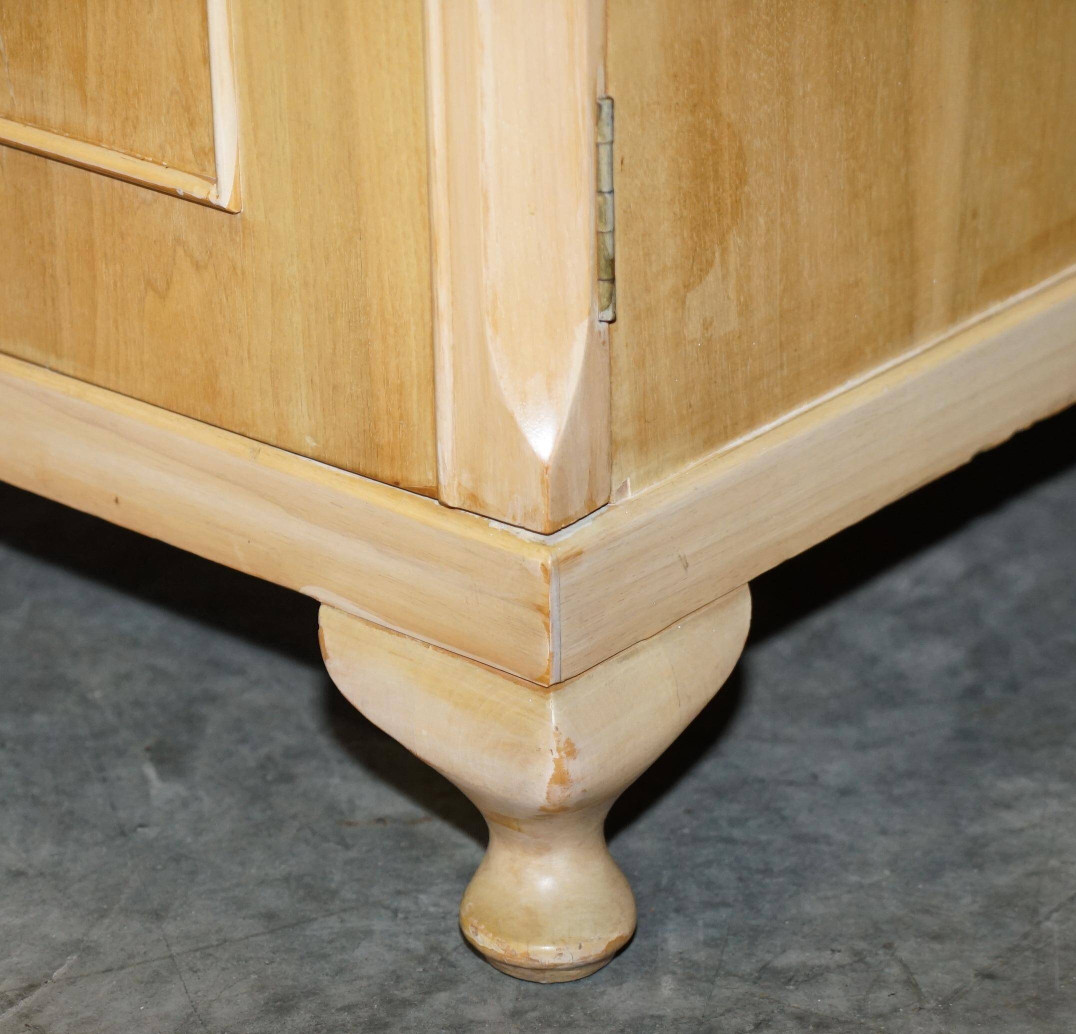 Light walnut wardrobe from the 1940s - Walnut Works