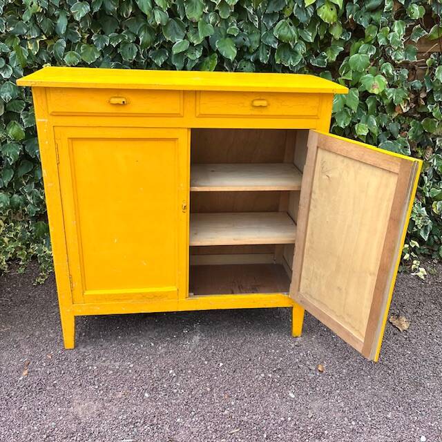 Yellow Parisian buffet