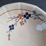 Plat en faïence de Sarreguemines