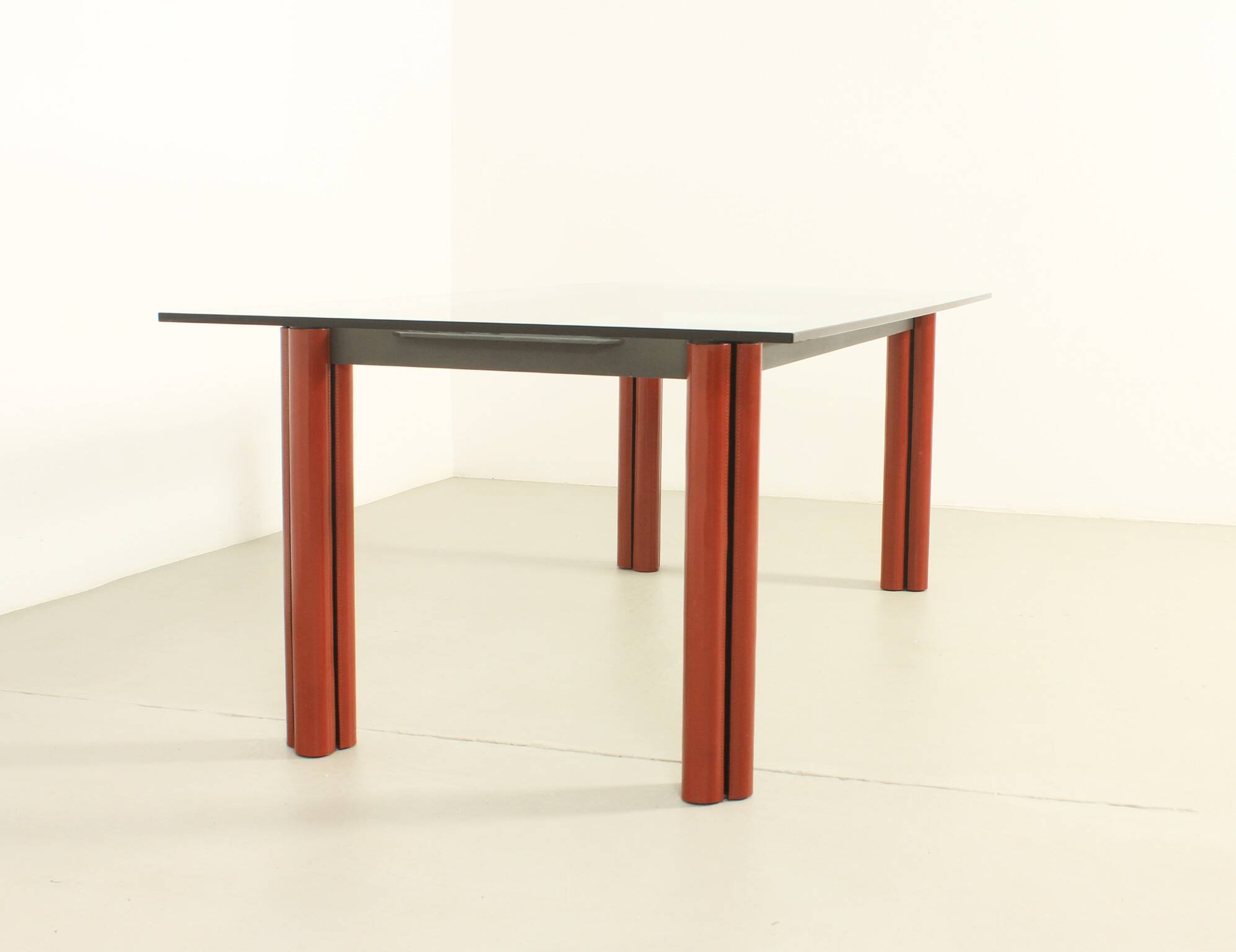 Mugello dining table by Giotto Stoppino and Lodovico Acerbis