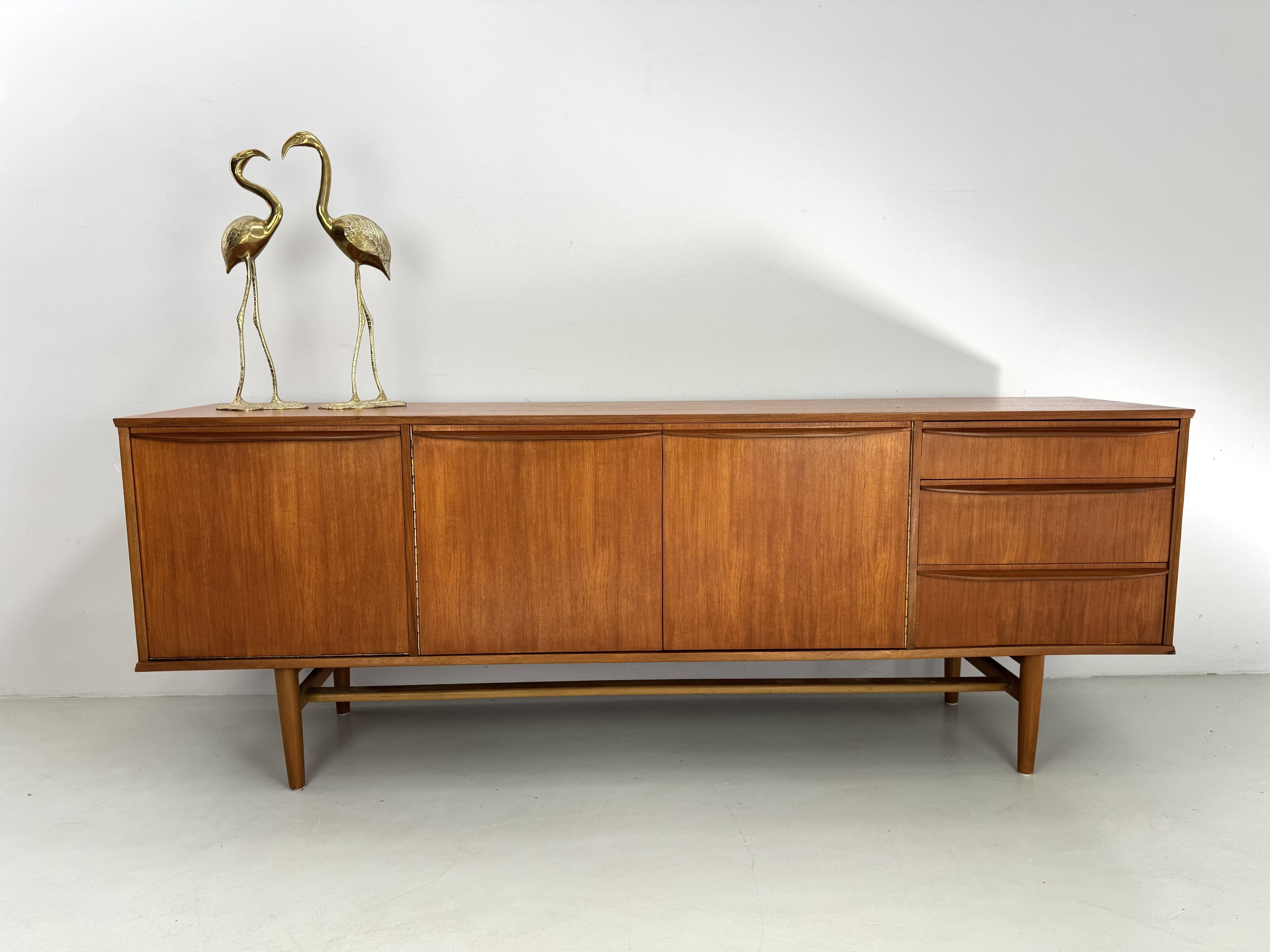 Beautiful vintage sideboard with a sleek design from the 60s.
