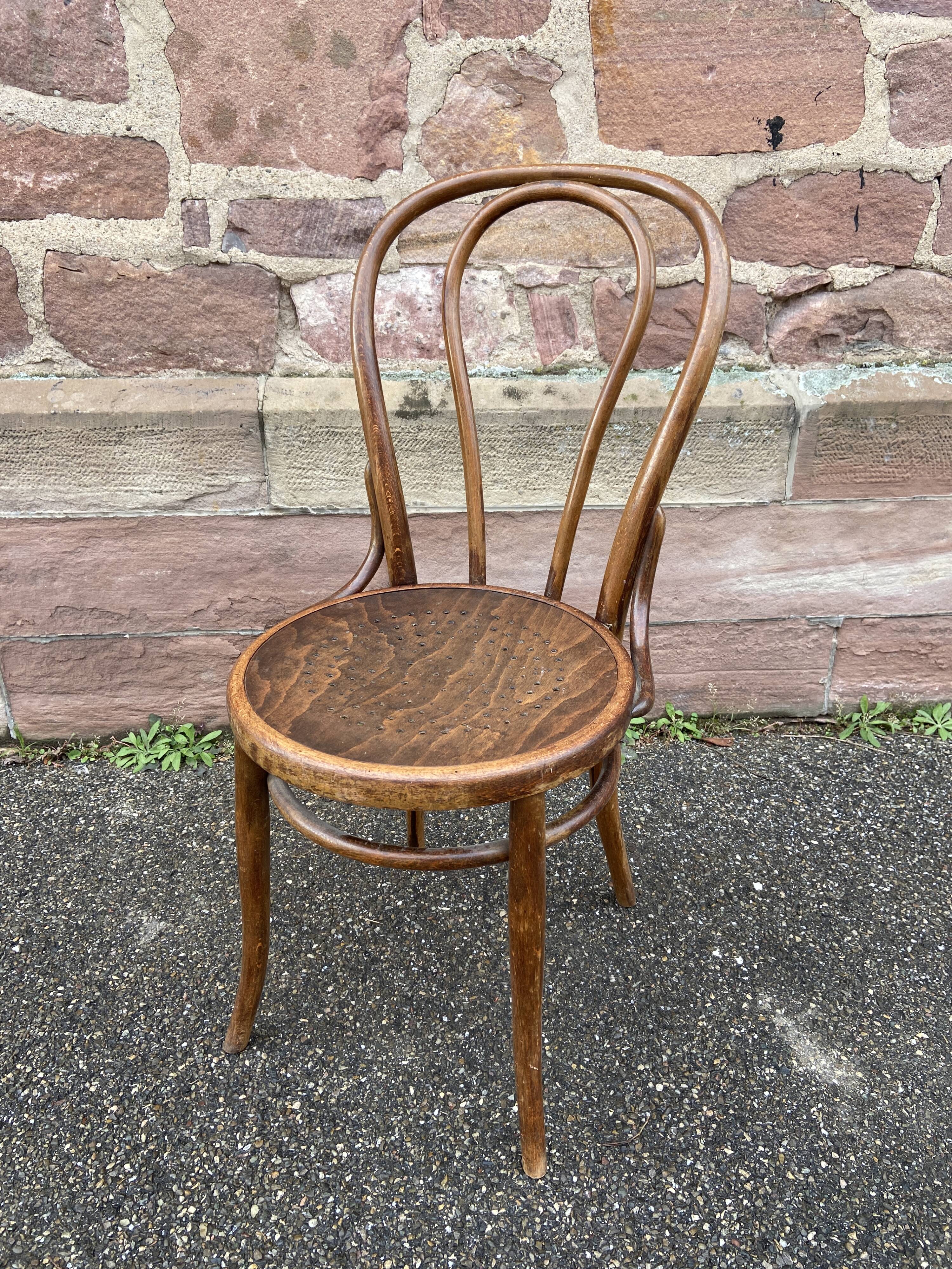 Chaise bistrot café 1920s thonet fischel bois courbé