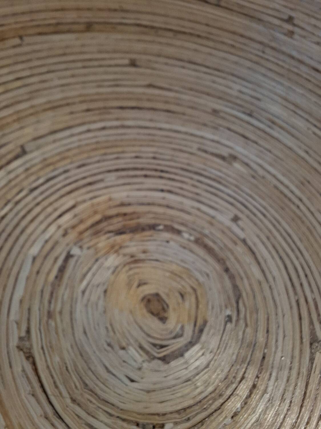 Artisanal decorative plate