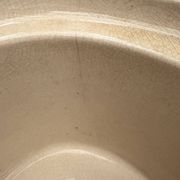 Grande terrine alsacienne de Soufflenheim bleue à décor de cigognes – 41 cm