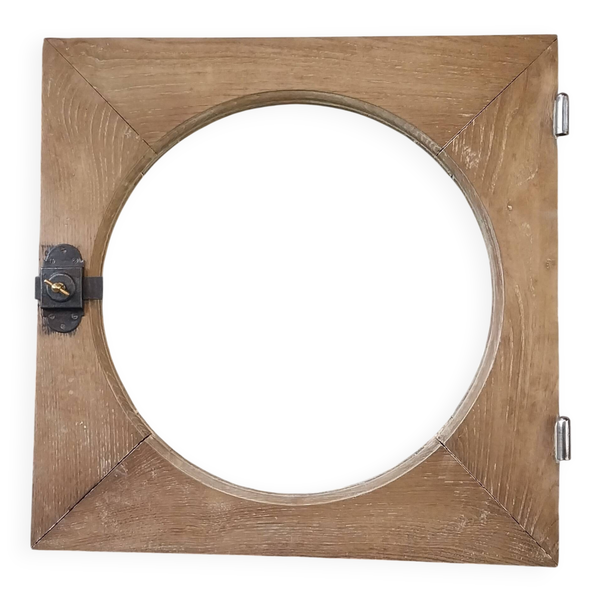 Old bull's-eye window