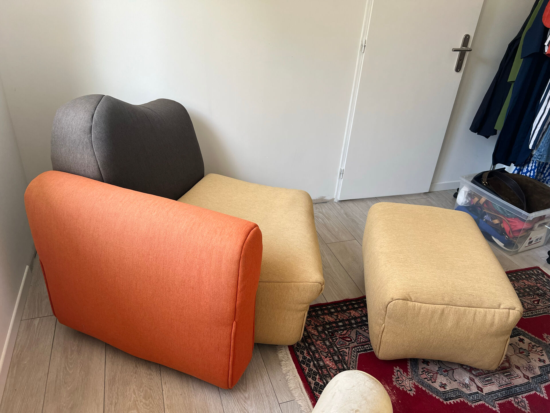 Fauteuil et pouf Cassina Cannaregio - Gaetano Pesce