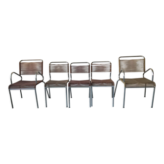 Suite de 2 fauteuils et 3 chaises scoubidou corde, vers 1960