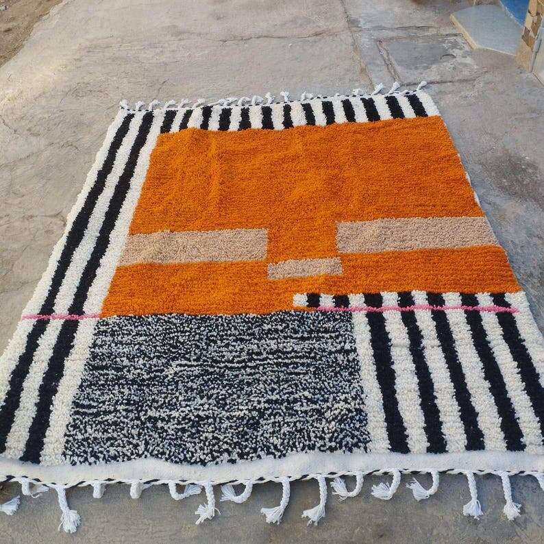 Berber Moroccan rug 250cm x 150cm