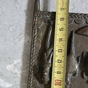Ancienne petite porte Dogon en bronze