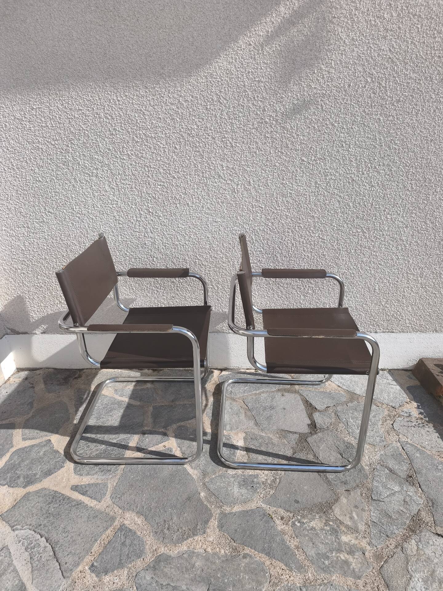 2 fauteuils Cantilever S34 cuir marron