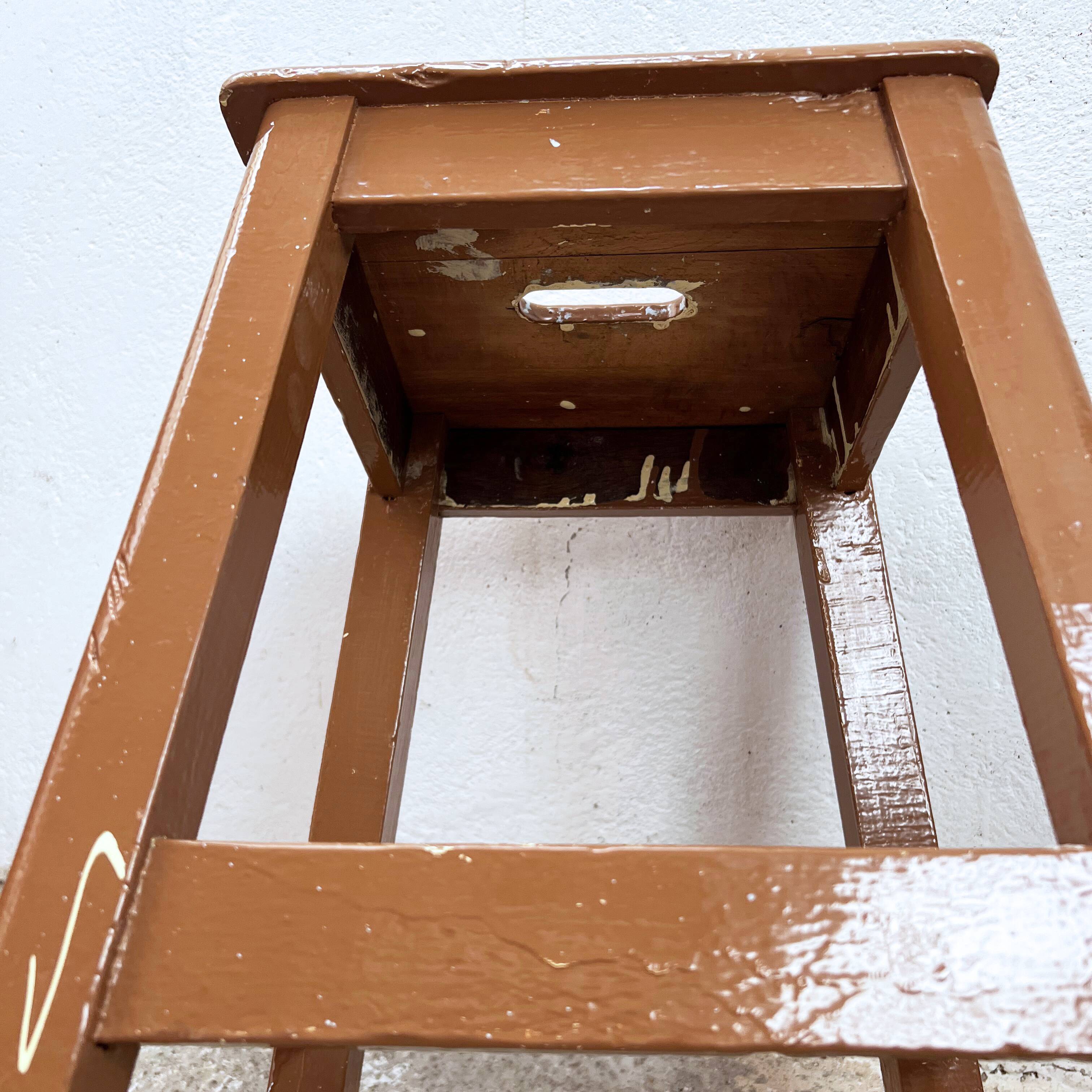 Wood milk chocolate workshop stool