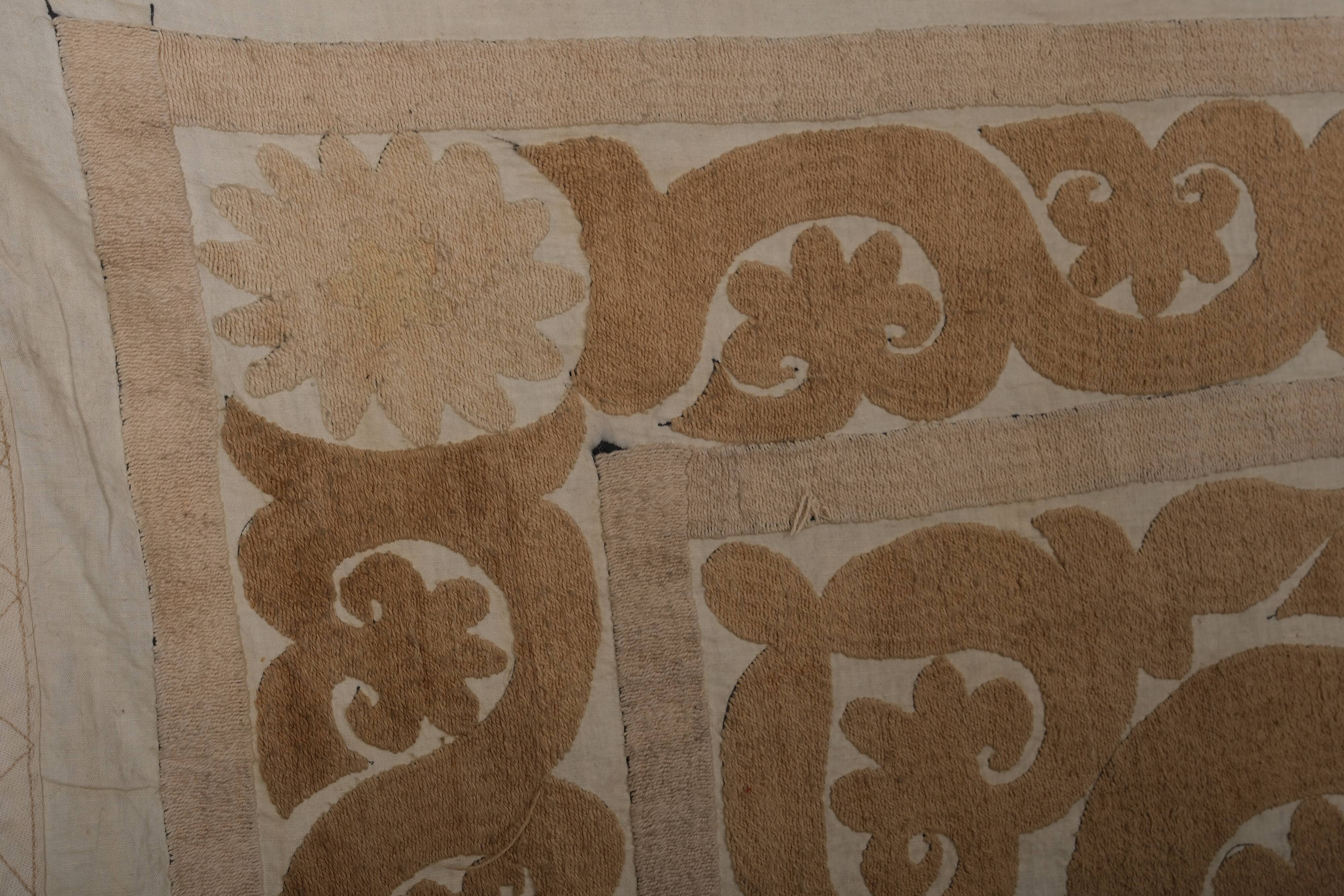 Hand knotted rug, vintage Turkish rug 135x155 cm