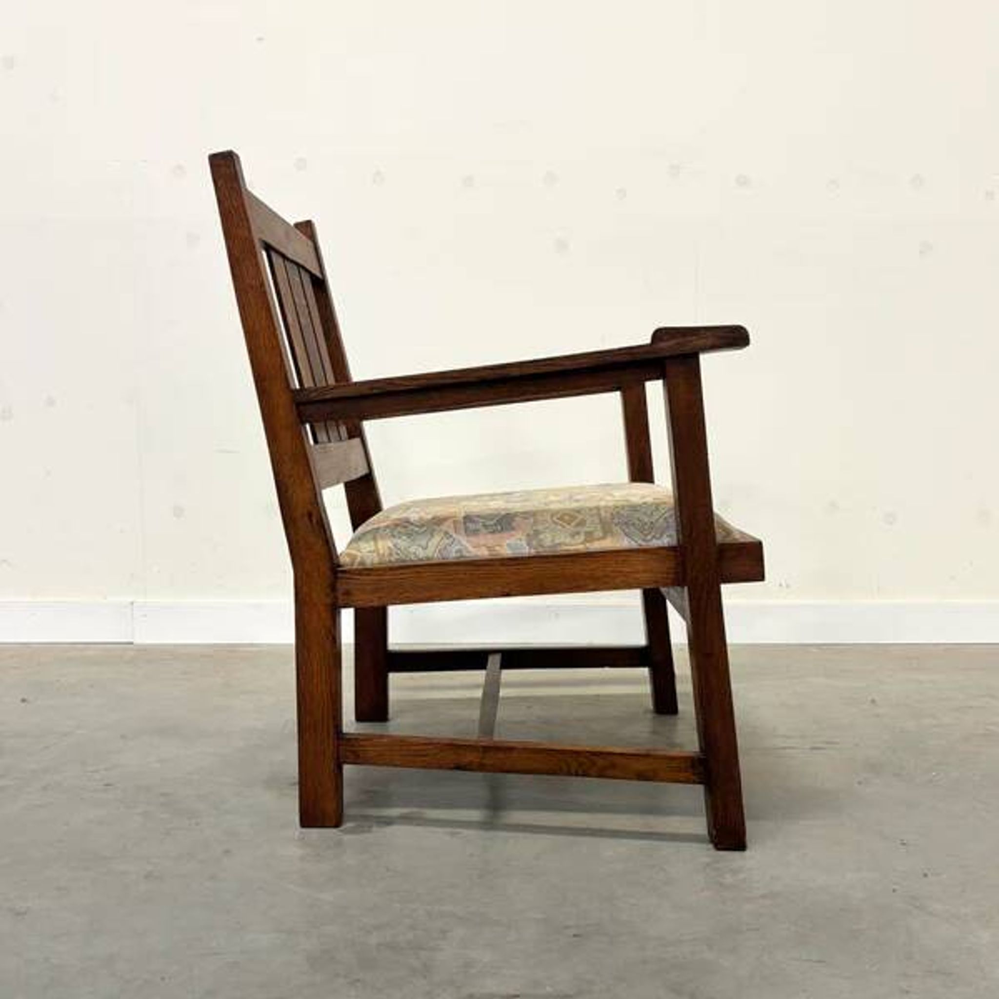Fauteuil en chêne de l'École de La Haye, Art Déco néerlandais vers 1920 (2 sur 2)