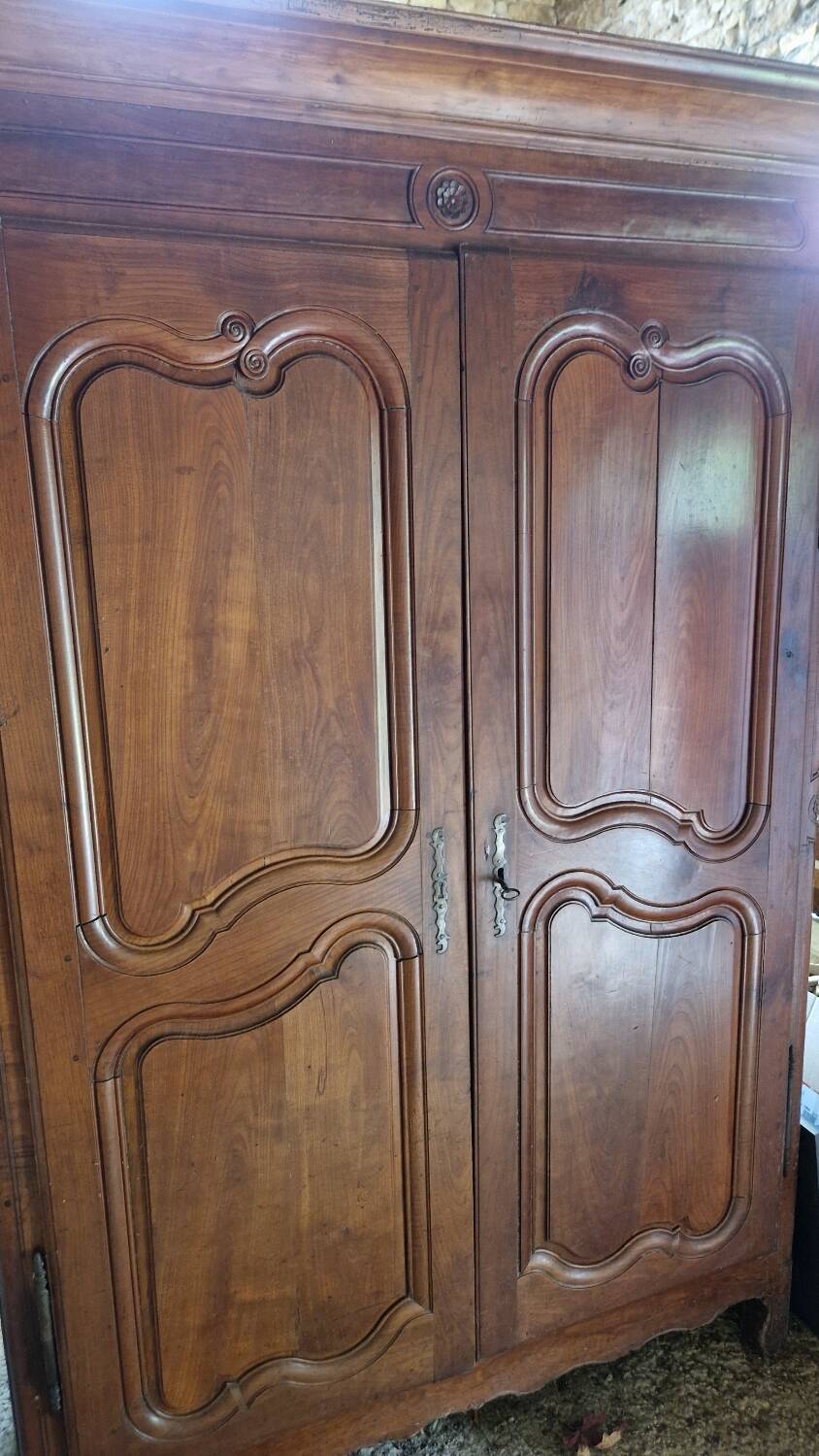 18th century wardrobe