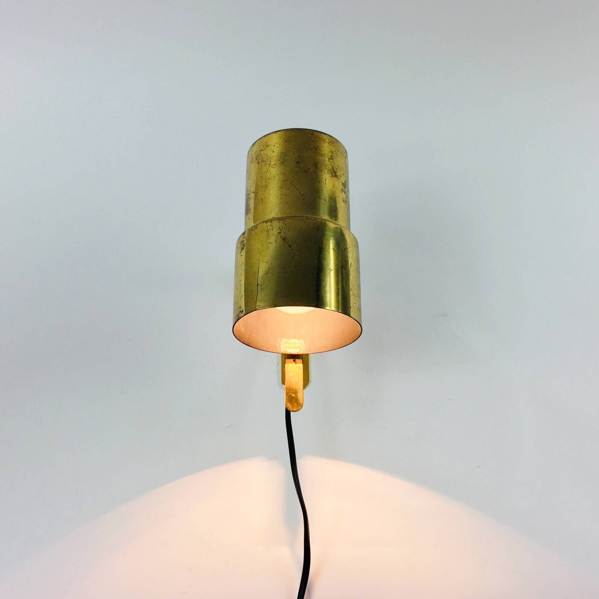 Scandinavian Brass V 324 Wall Light/Sconce by Hans Agne Jakobsson, Sweden, 1960s