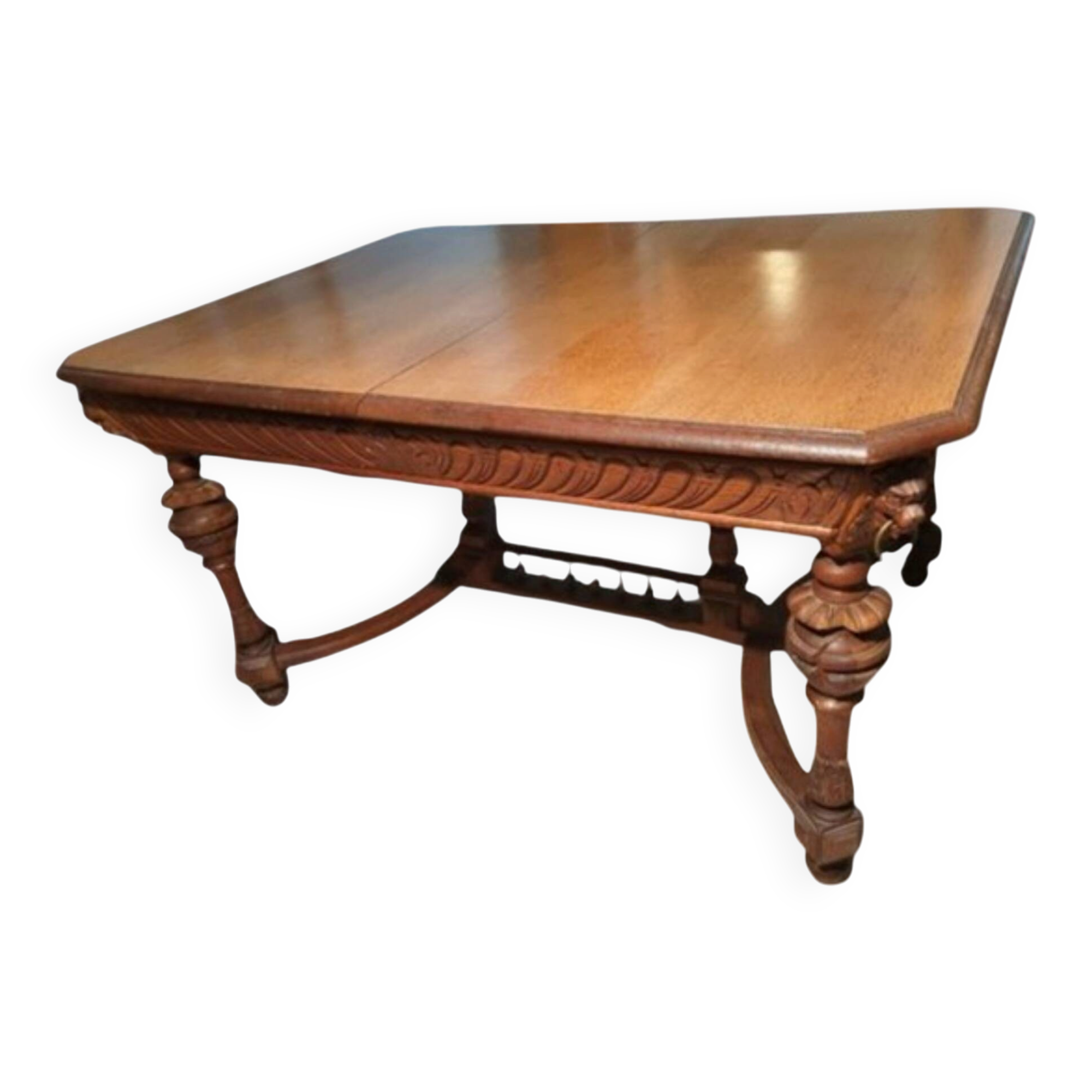 Table en chêne têtes de lion