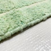 Tapis berbère marocain Beni Ouarain vert d'eau à motifs gravés 2,45x1,57m