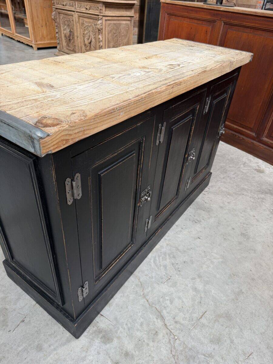 Double-sided furniture from the early 20th century.