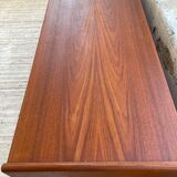 Teak row Johannes Andersen Samcom