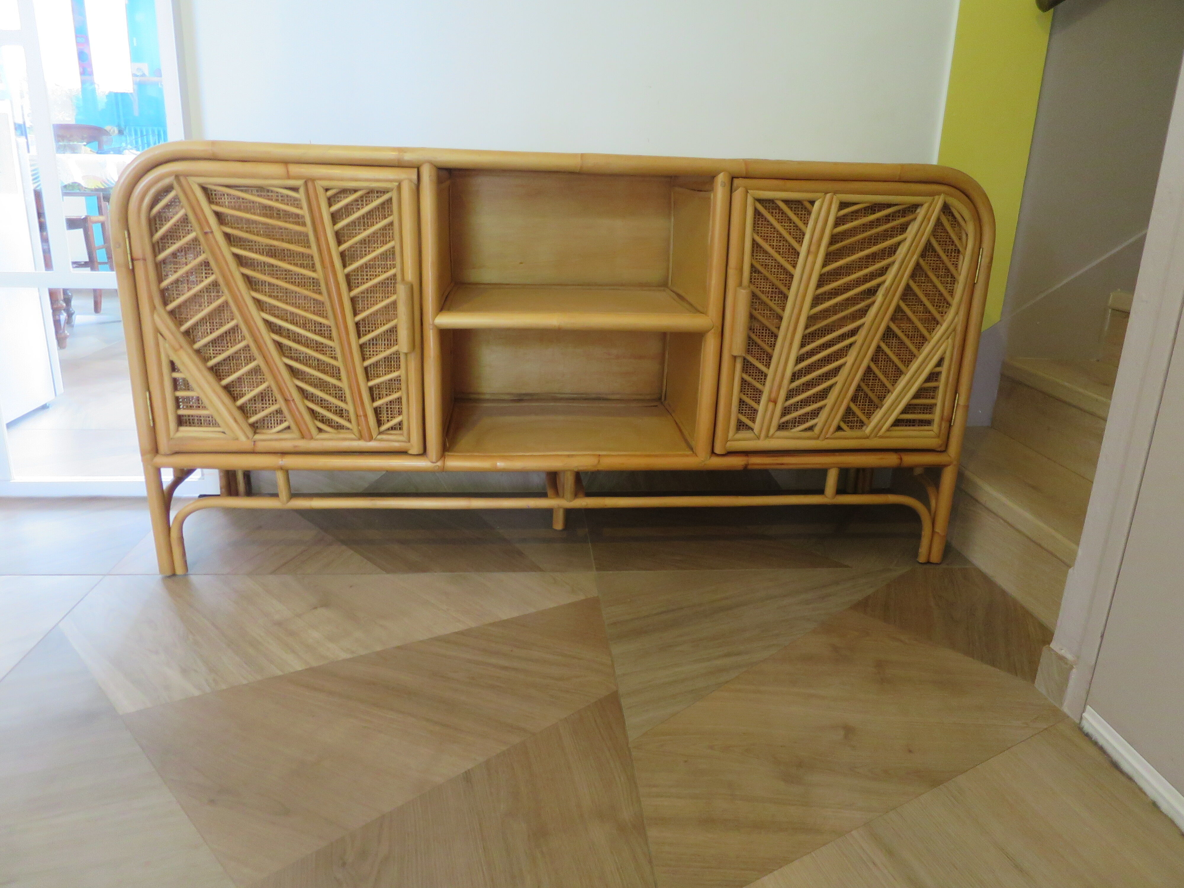 Buffet bas 2 portes -rotin tressé-bambou -cannage