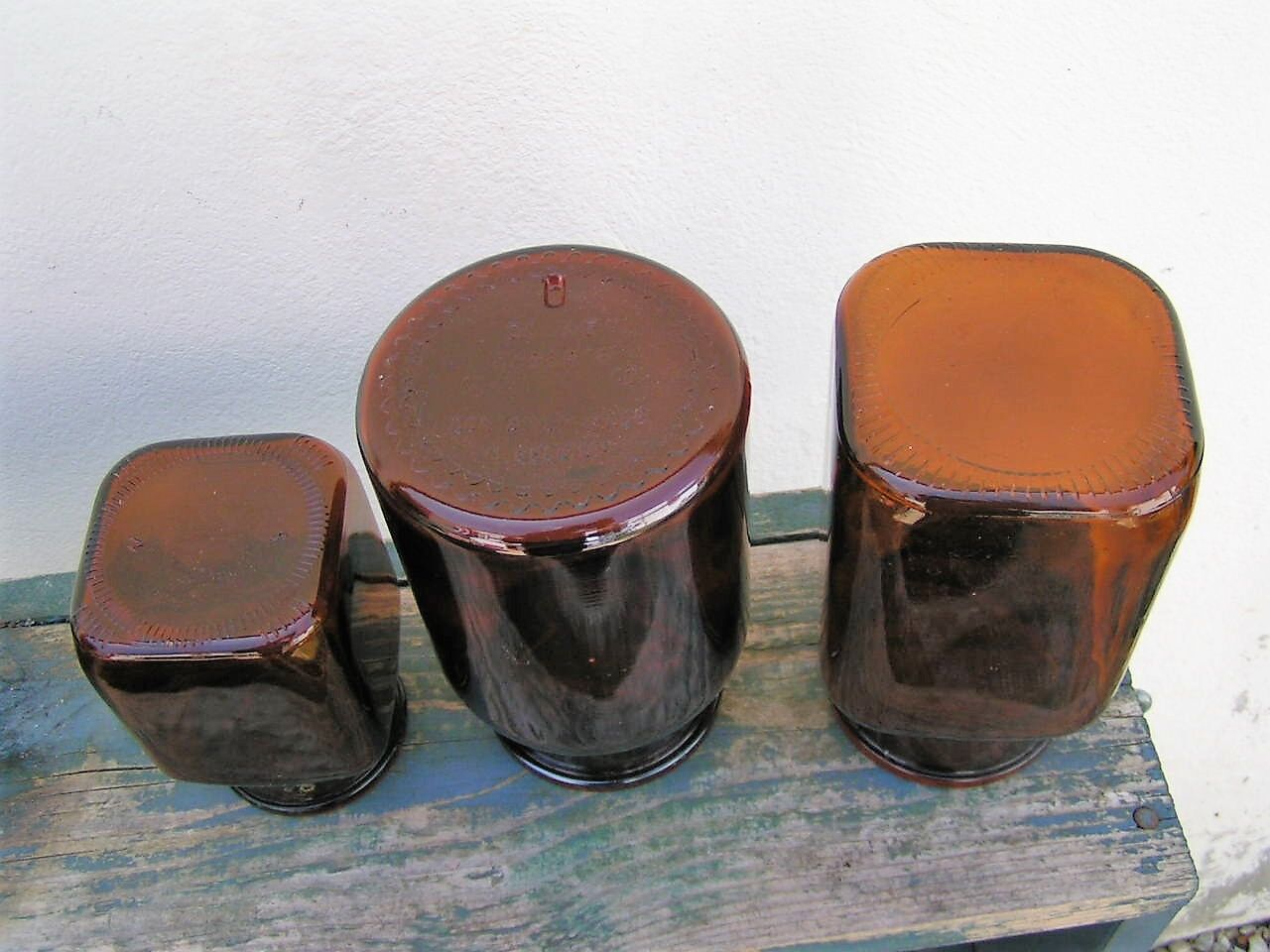 Condiment jars