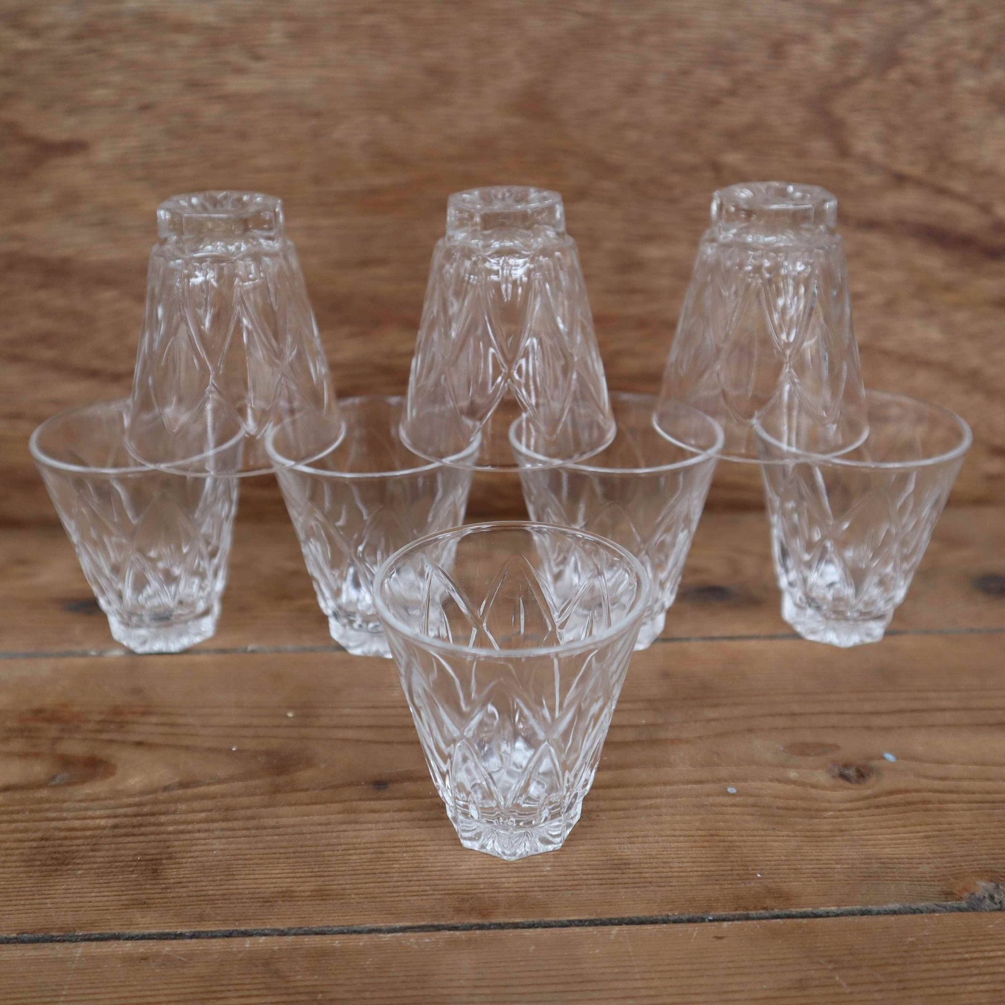 Set of 8 Arlequin liqueur glasses in Reims crystal glass 1950